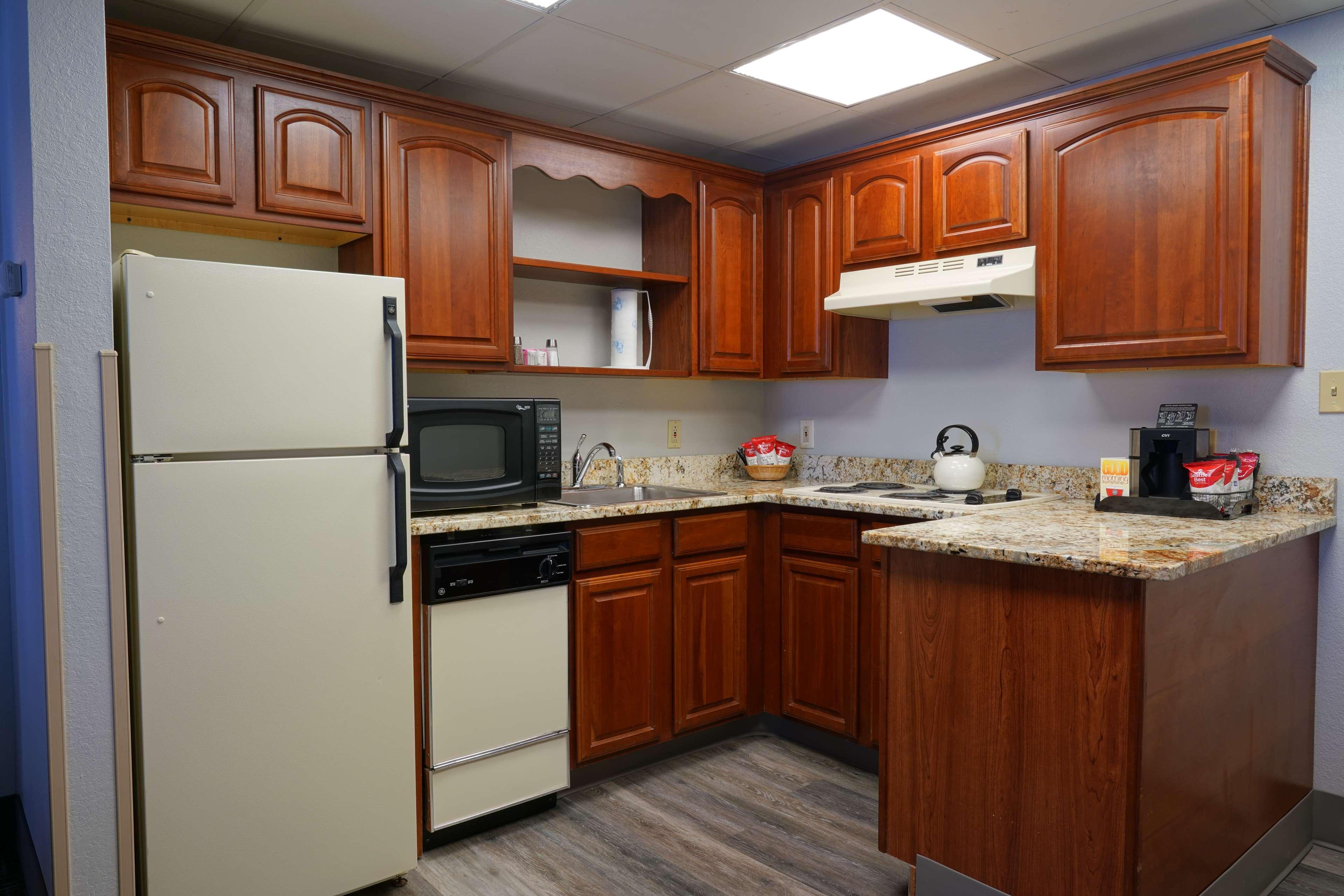 Best Western Plus Morristown Conference Center Екстериор снимка
