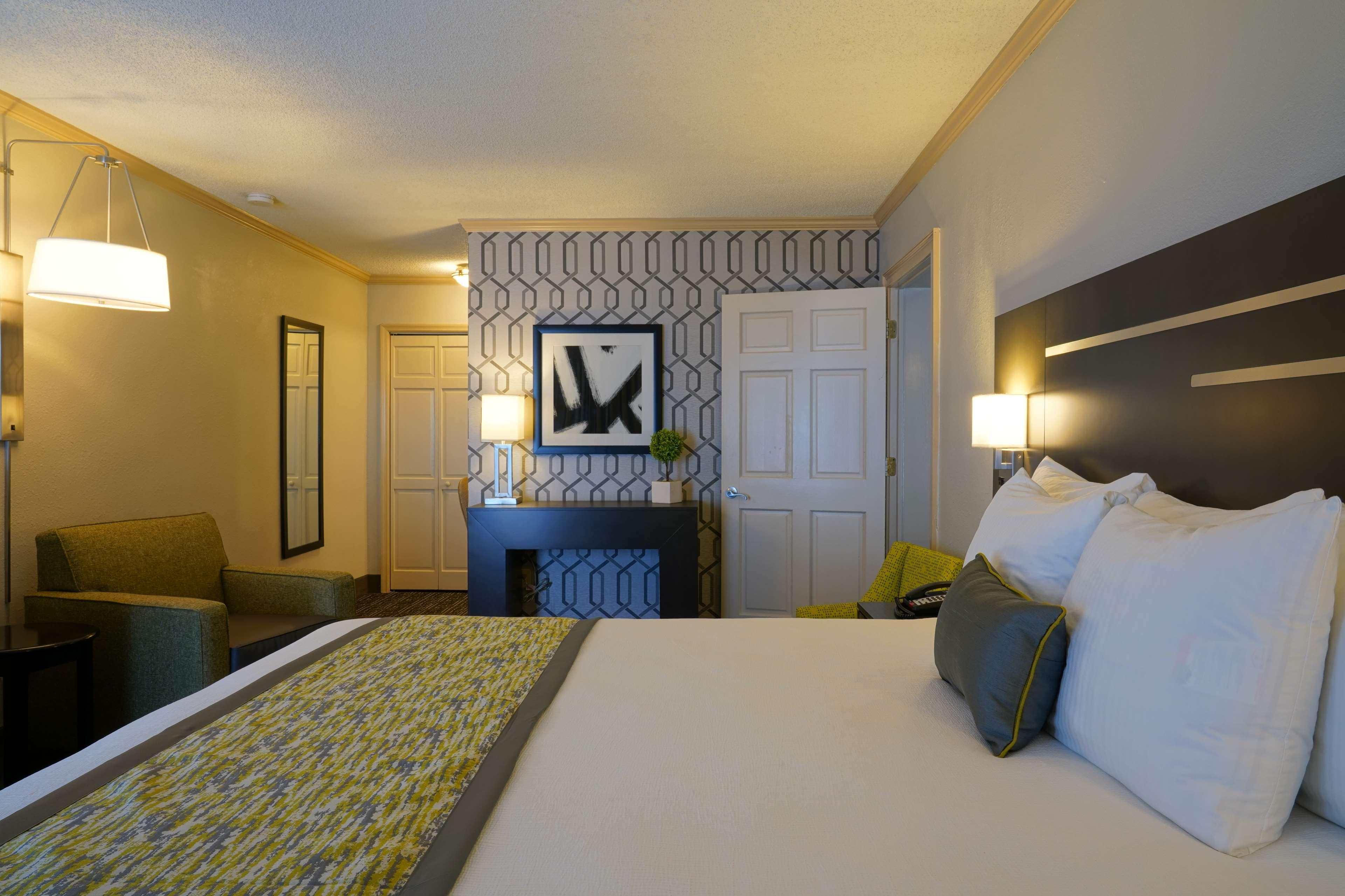 Best Western Plus Morristown Conference Center Екстериор снимка