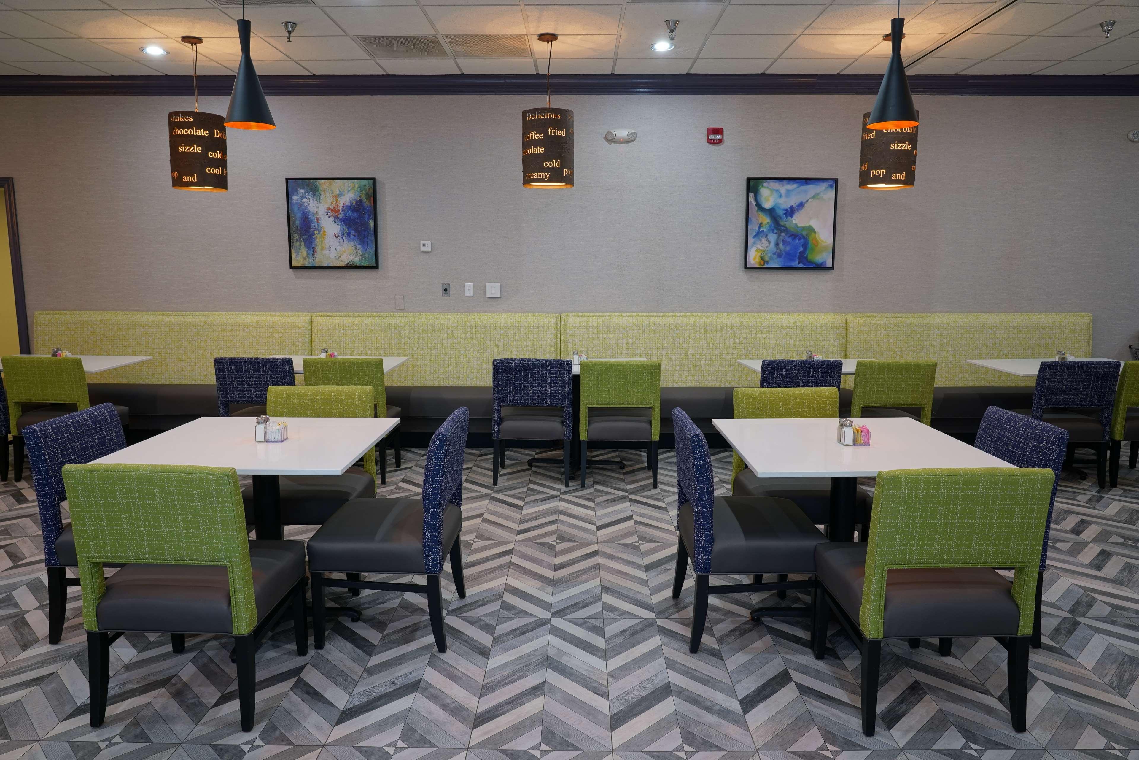 Best Western Plus Morristown Conference Center Екстериор снимка