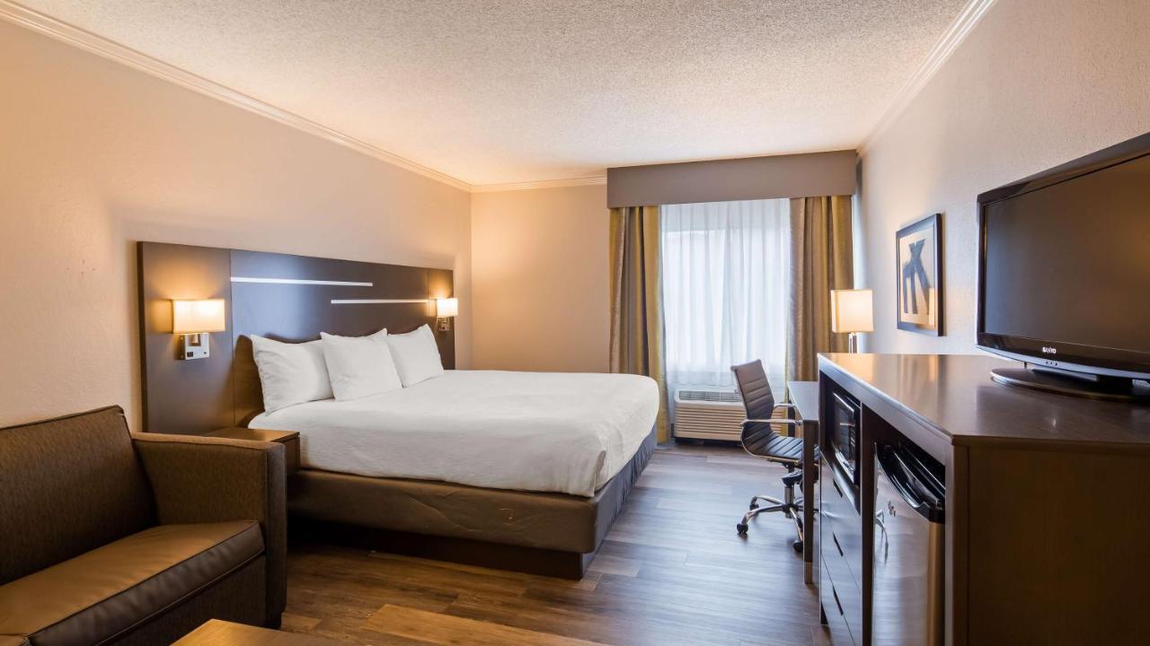 Best Western Plus Morristown Conference Center Екстериор снимка
