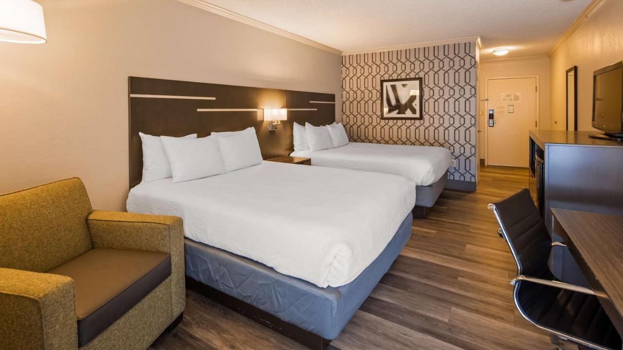 Best Western Plus Morristown Conference Center Екстериор снимка