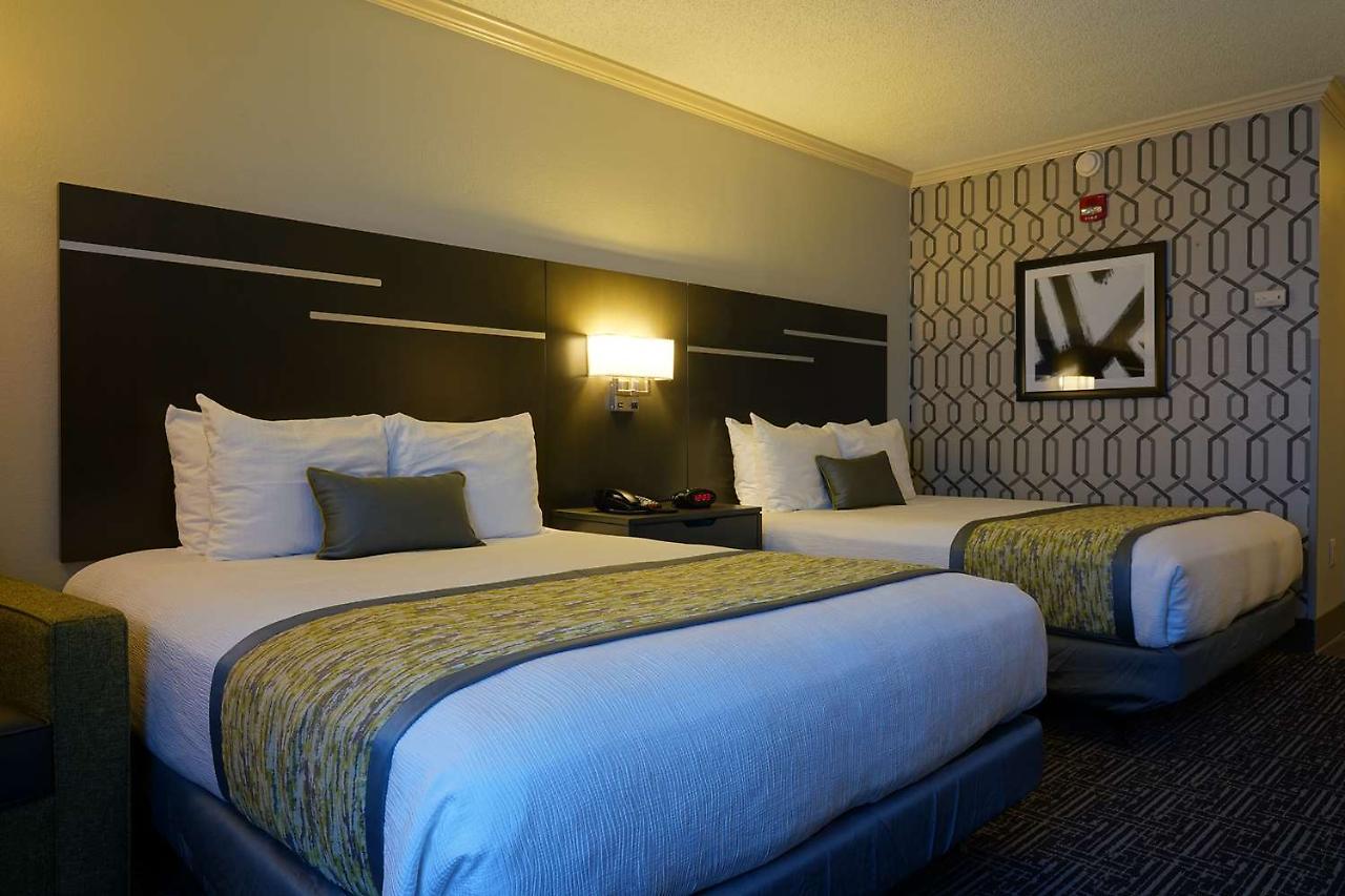 Best Western Plus Morristown Conference Center Екстериор снимка