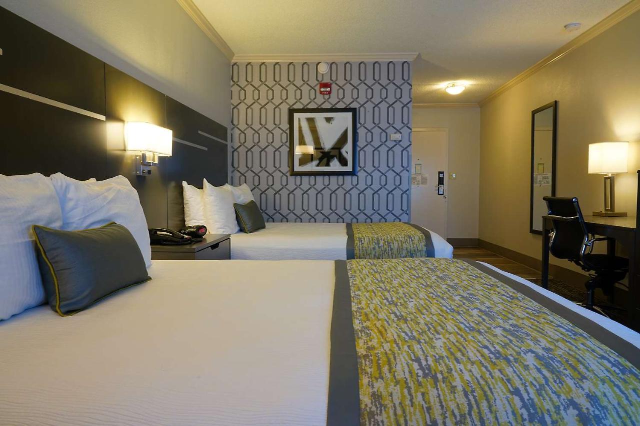 Best Western Plus Morristown Conference Center Екстериор снимка